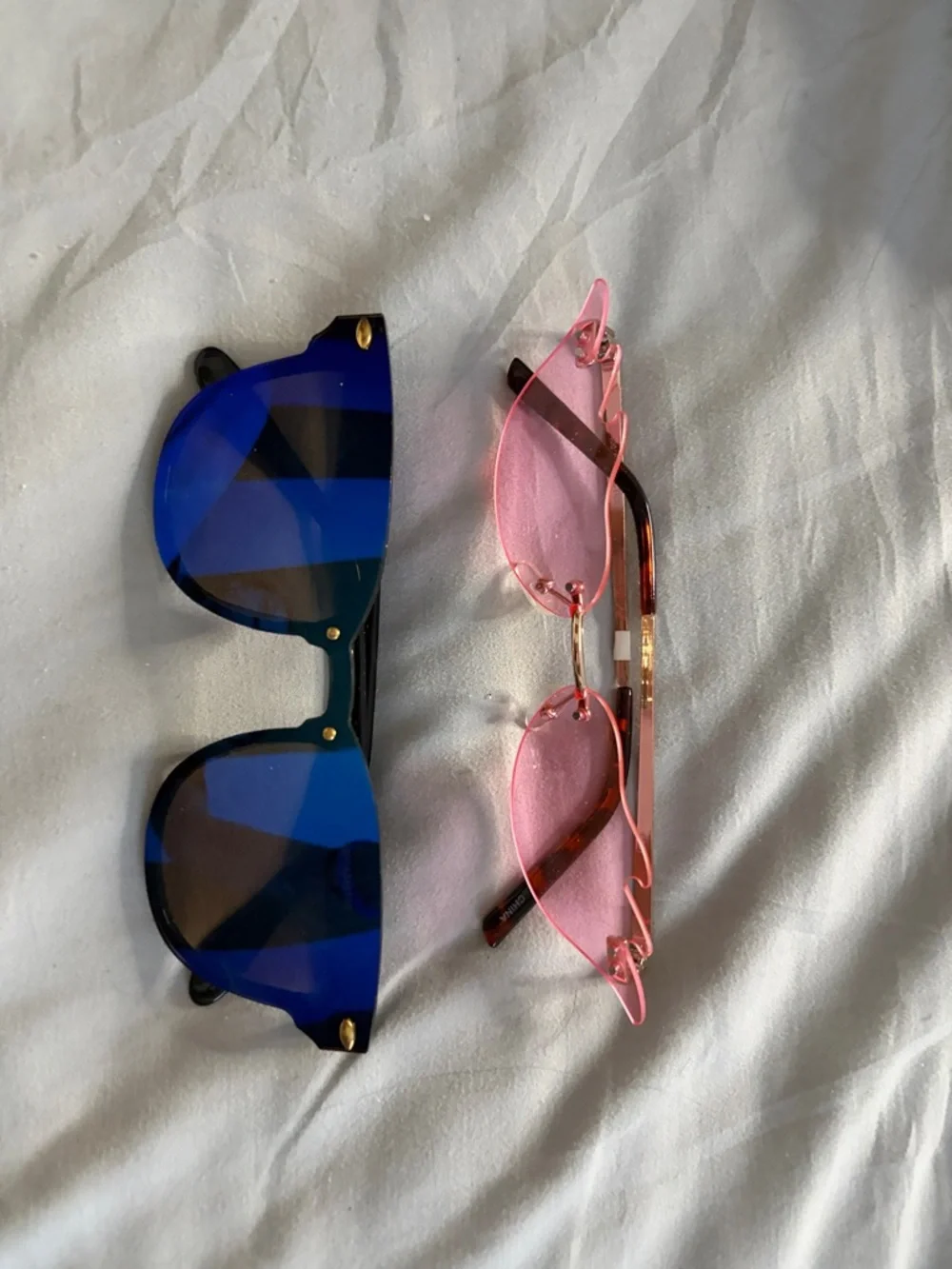 Amazon Blue and Pink Women’s Fashion Sunglasses Duo - Picture 1 of 1
